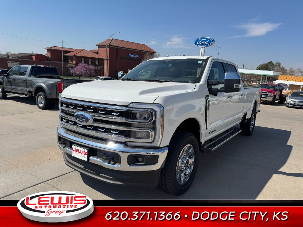 2025 Ford F-350 Lariat photo 2