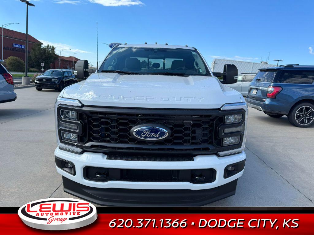 2026 Ford F-350 XL photo 3