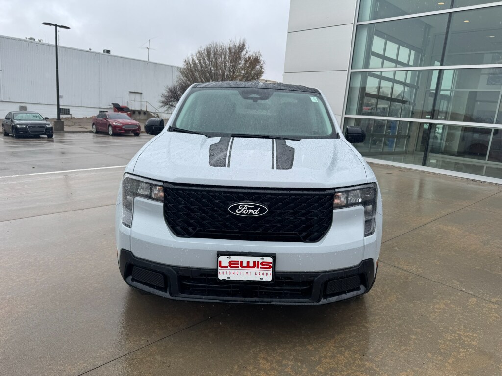 New 2025 Ford Maverick XLT Cab; Super Crew