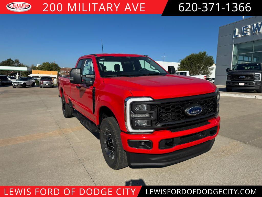 2026 Ford F-350 Super Duty XL's photo