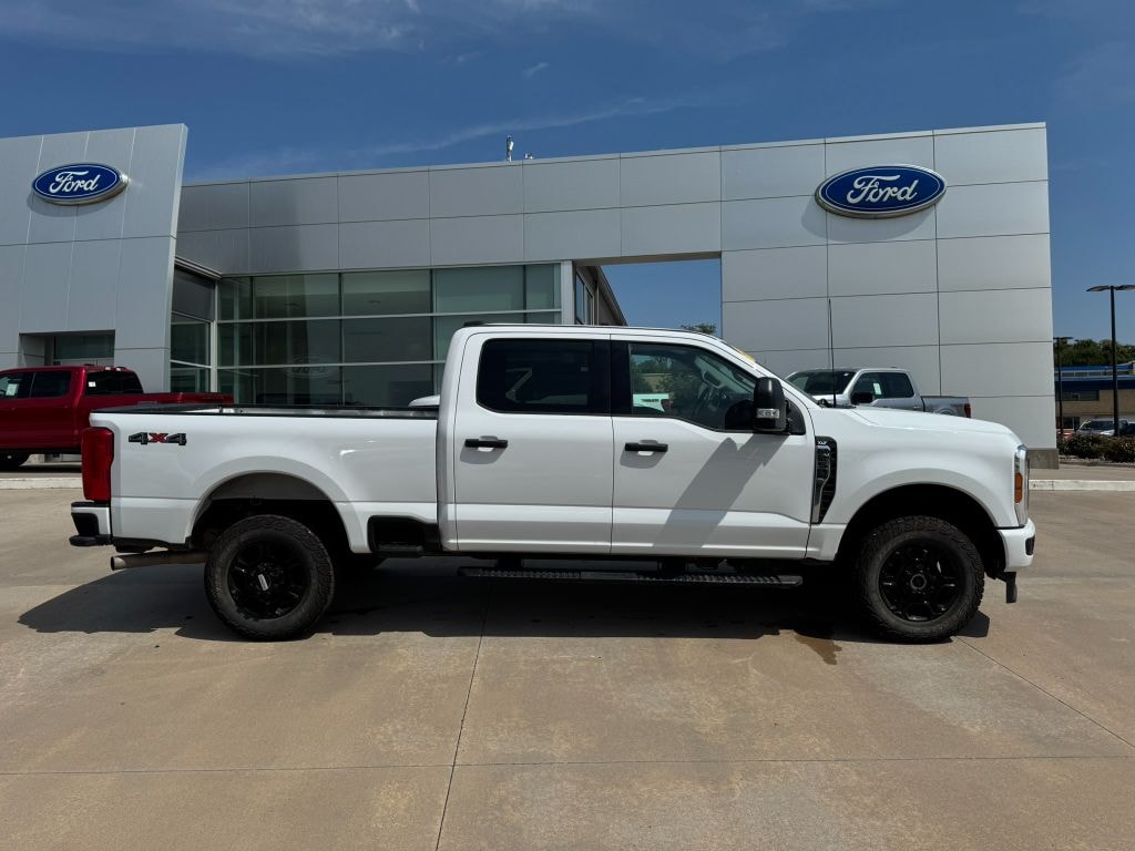 Used 2024 Ford F-250 XLT Crew Cab