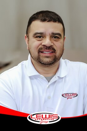 Staff member Miguel Molina from ID_a561626cf38e