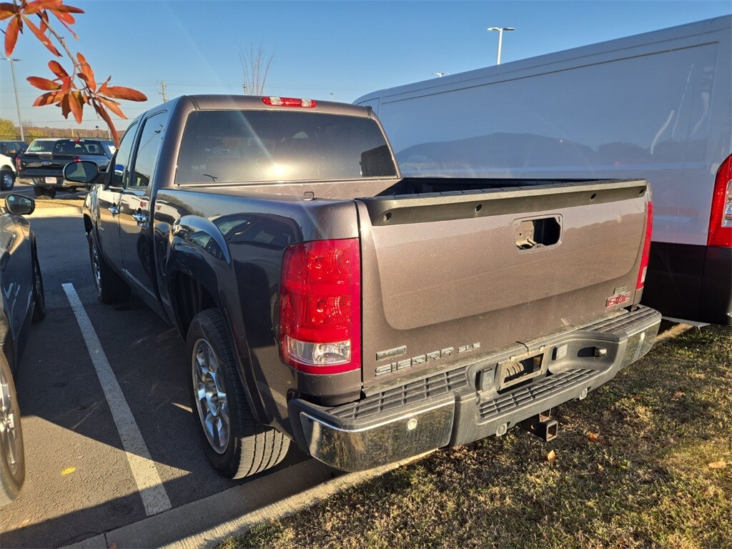 2010 Gmc Sierra 1500 SLE photo 2