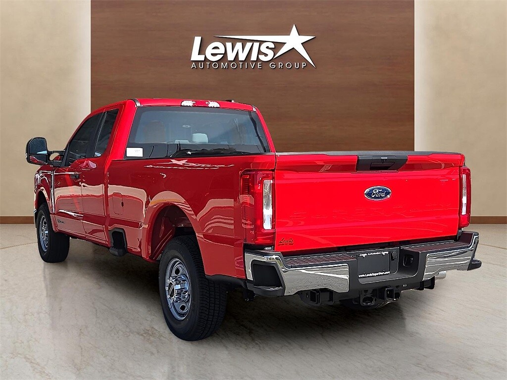 2025 Ford F-250 photo 4