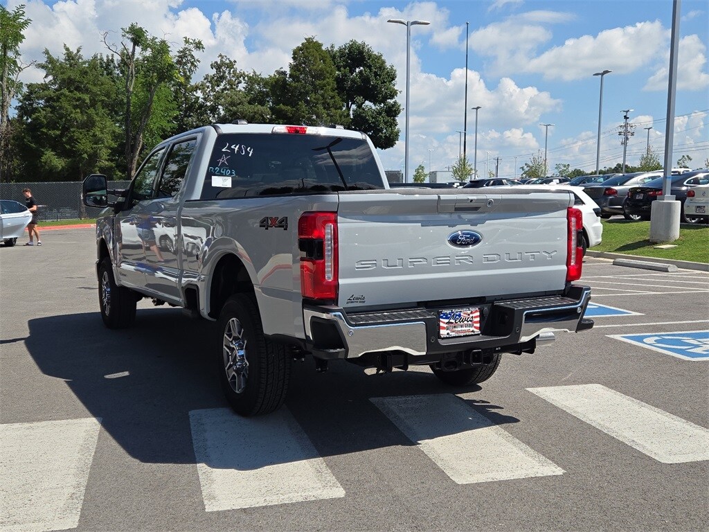 2026 Ford F-250 Lariat photo 3