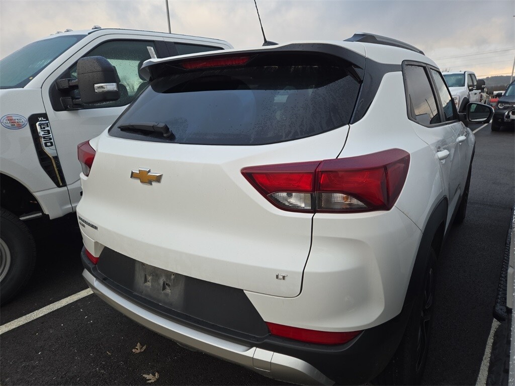 2024 Chevrolet Trailblazer LT photo 3
