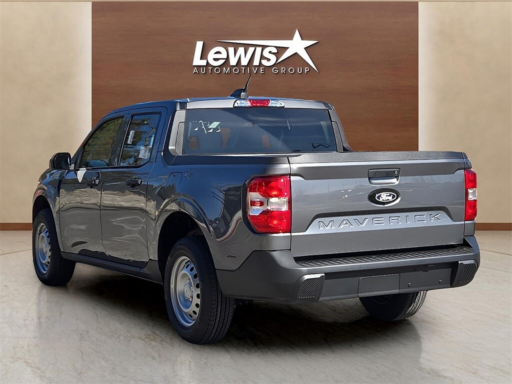 2025 Ford Maverick XL photo 2