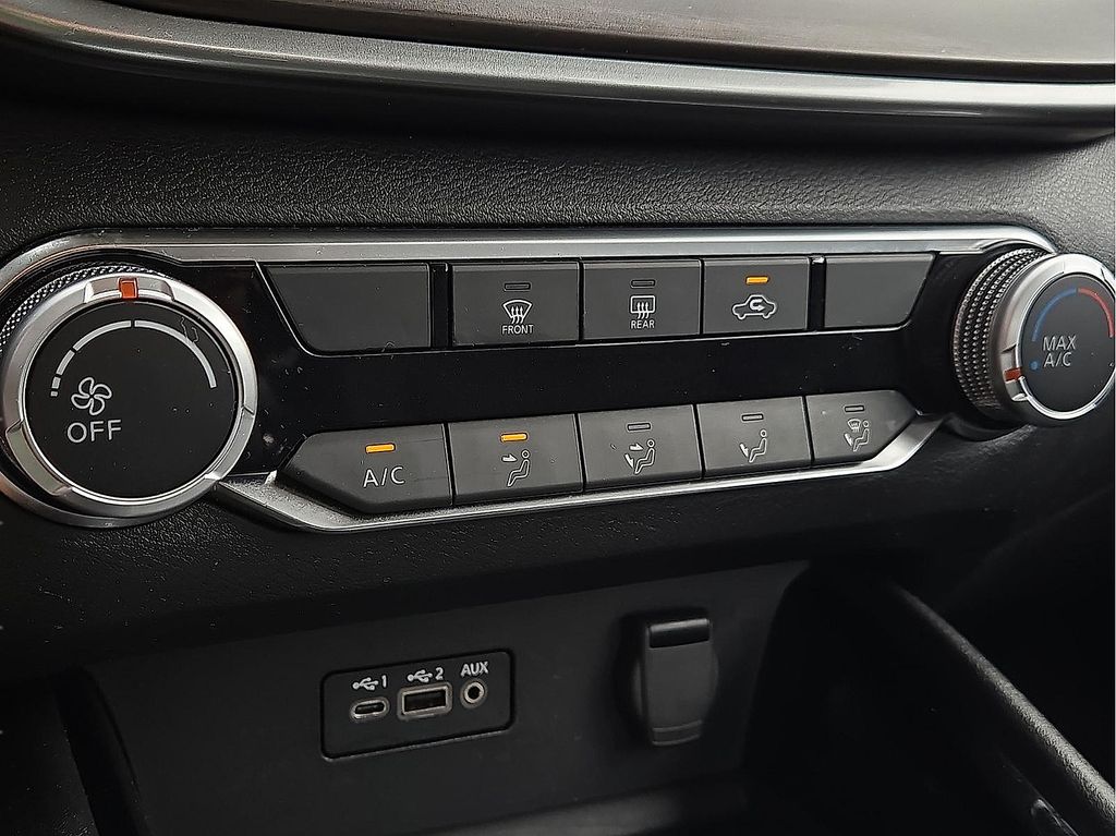 2024 Nissan Altima SV - Photo 14