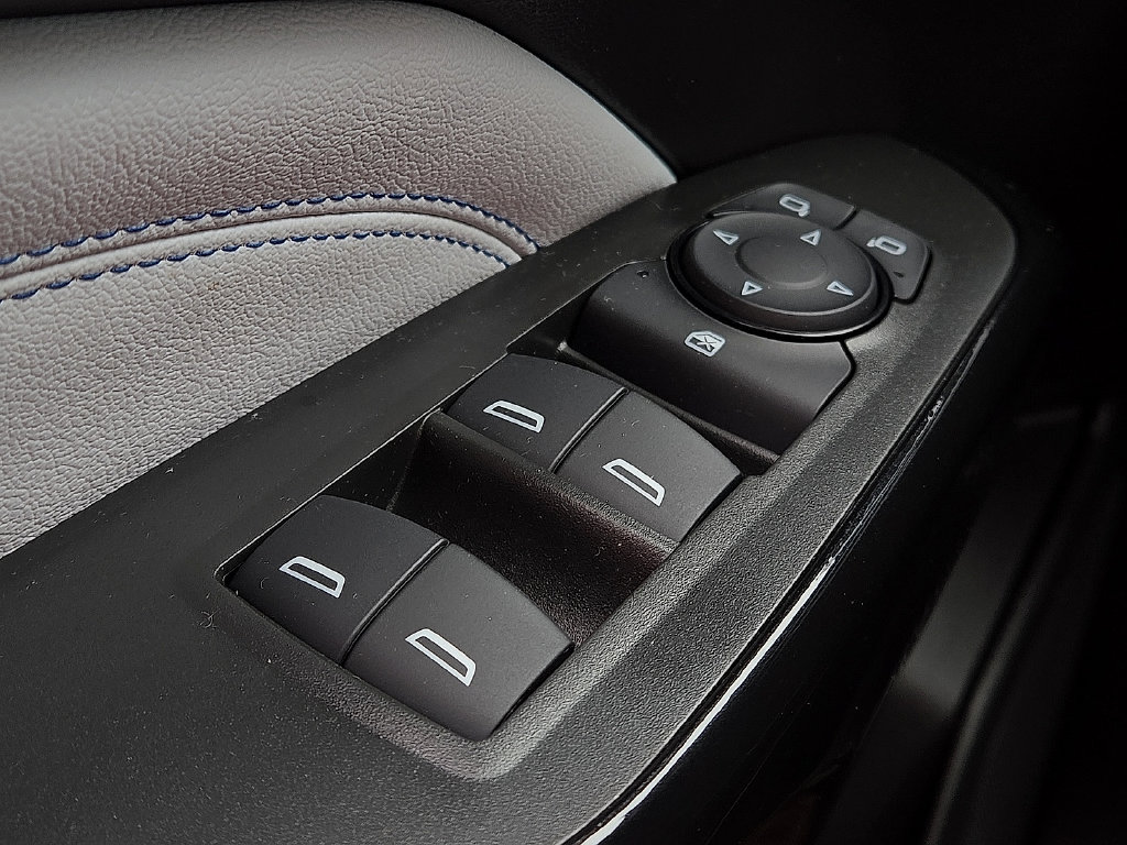 2025 Chevrolet Trax LT - Photo 15