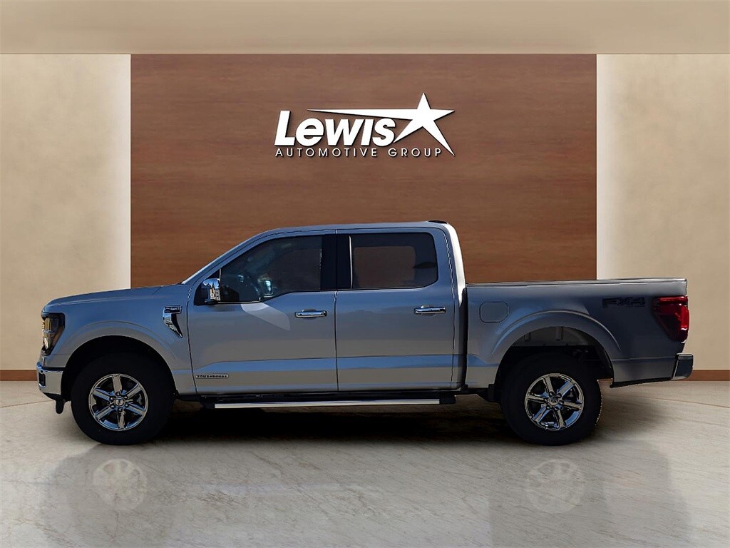 2025 Ford F-150 XLT photo 3