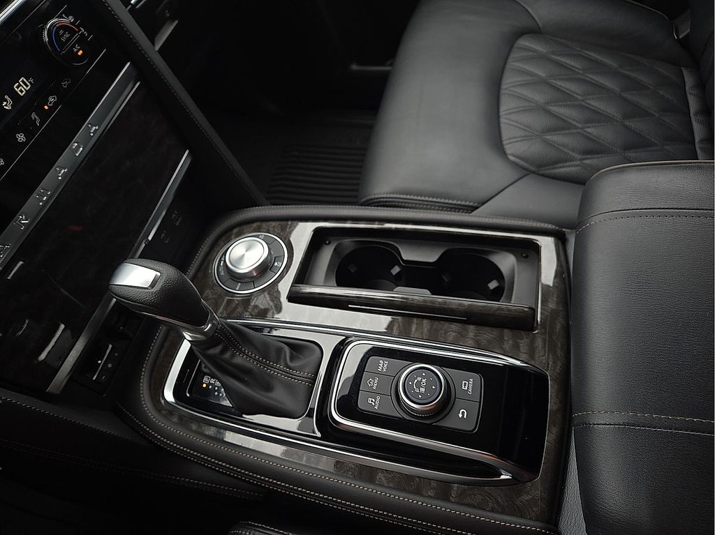 2024 Nissan Armada Platinum - Photo 20