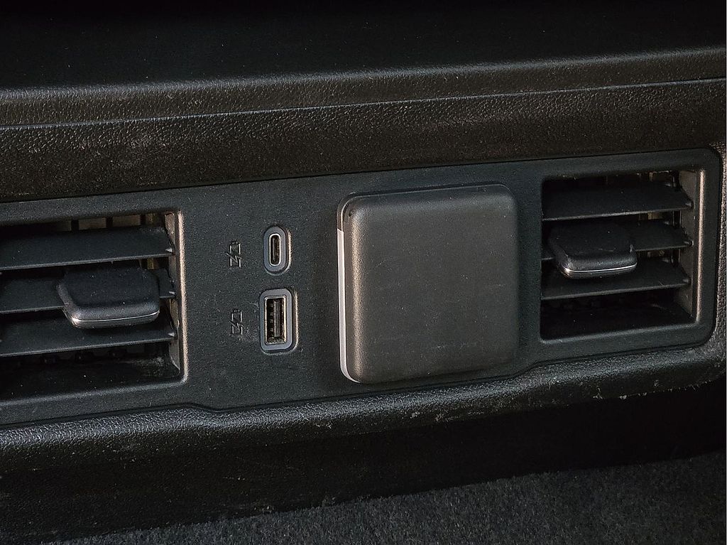 2024 Chevrolet Silverado 3500HD LTZ - Photo 9