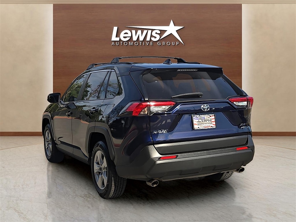 Used 2021 Toyota RAV4 XLE SUV