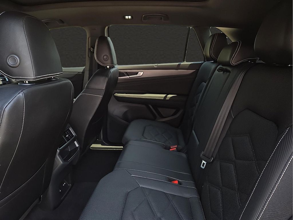 2024 Volkswagen Atlas Cross Sport SE w/Tech - Photo 9