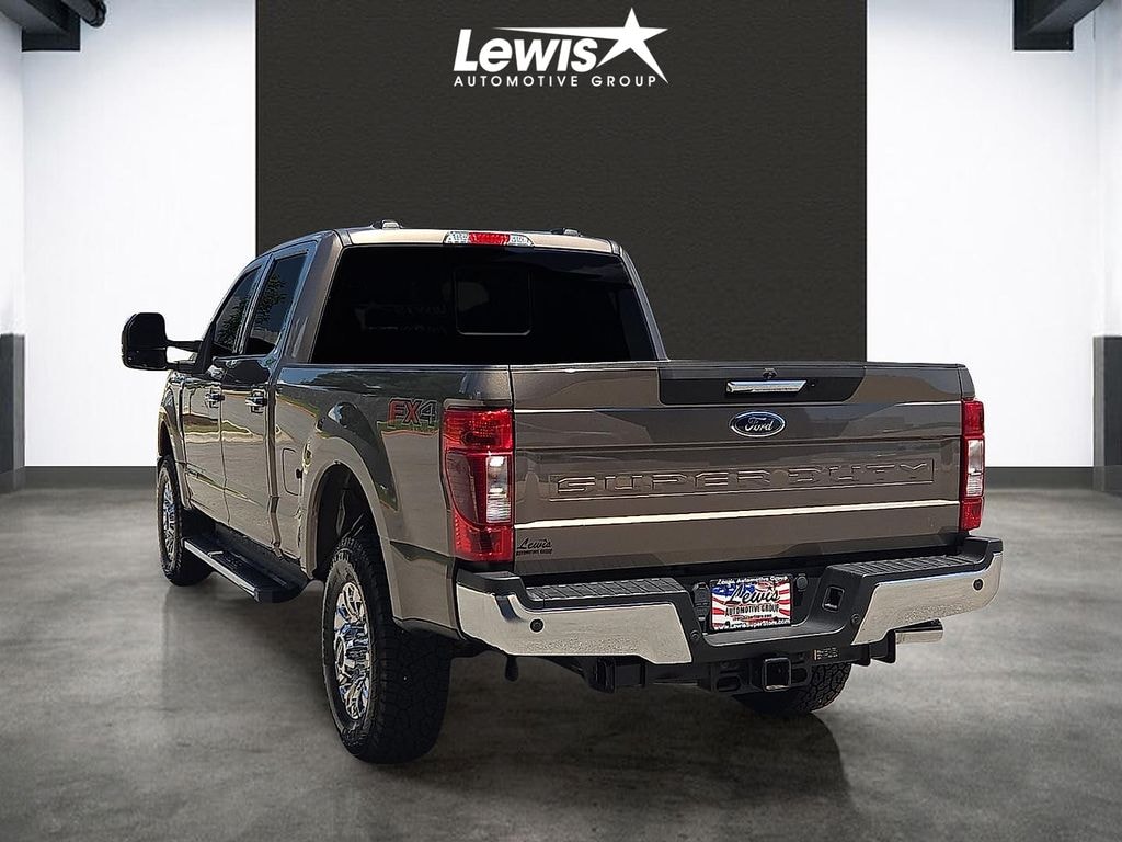 Used 2022 Ford F-250SD Lariat Truck Crew Cab
