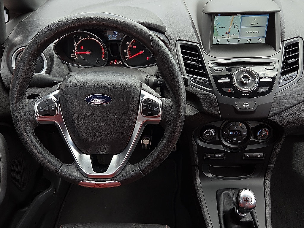2016 Ford Fiesta ST - Photo 10