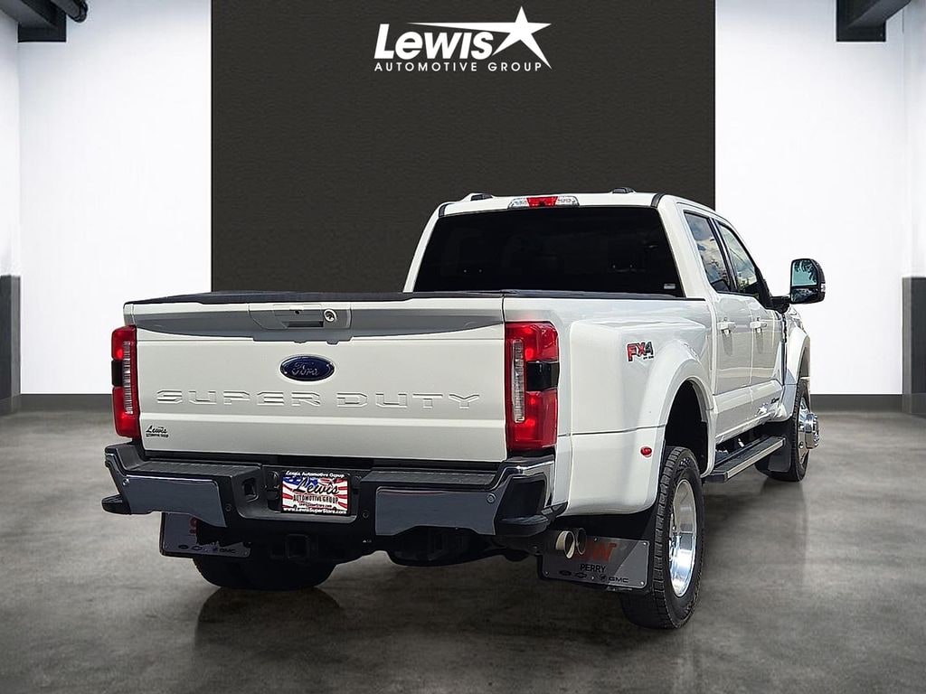 Used 2025 Ford F-450SD Lariat Truck Crew Cab