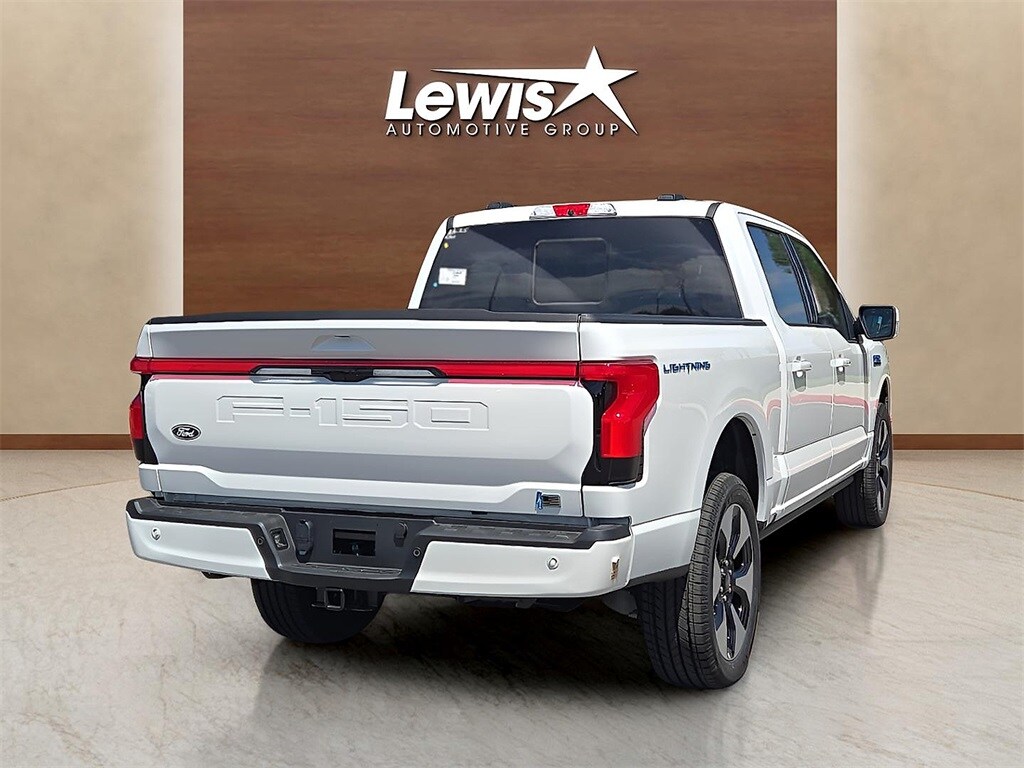 2025 Ford F-150 Lightning Platinum photo 3