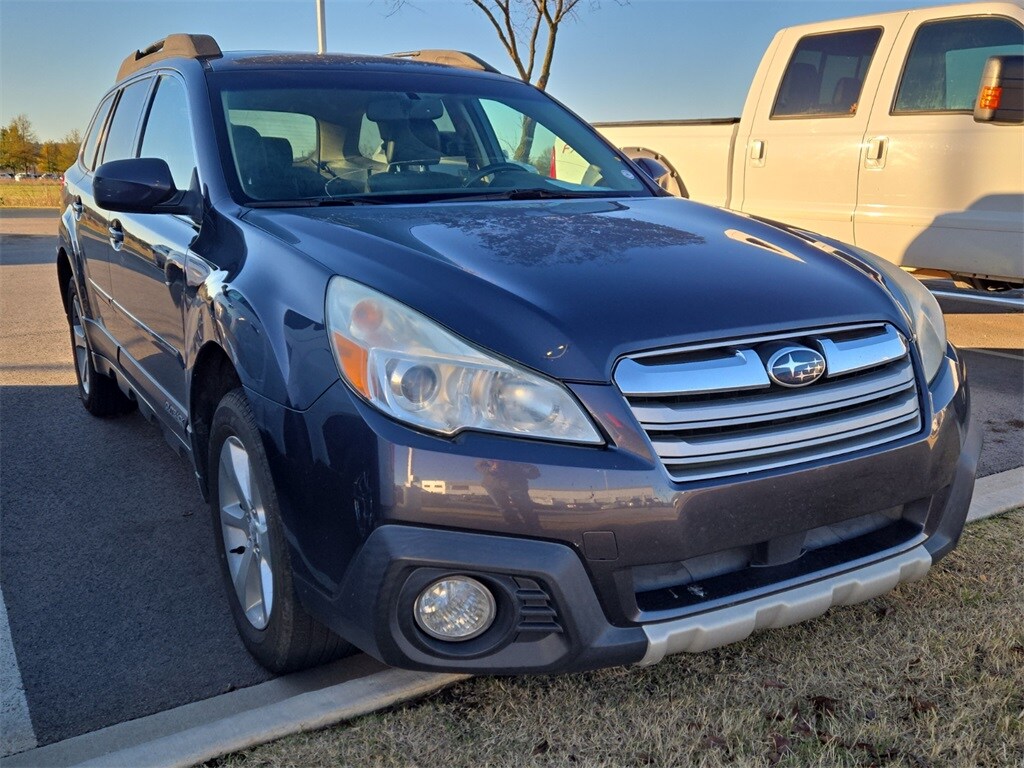 2013 Subaru Outback 2.5i Limited photo 4