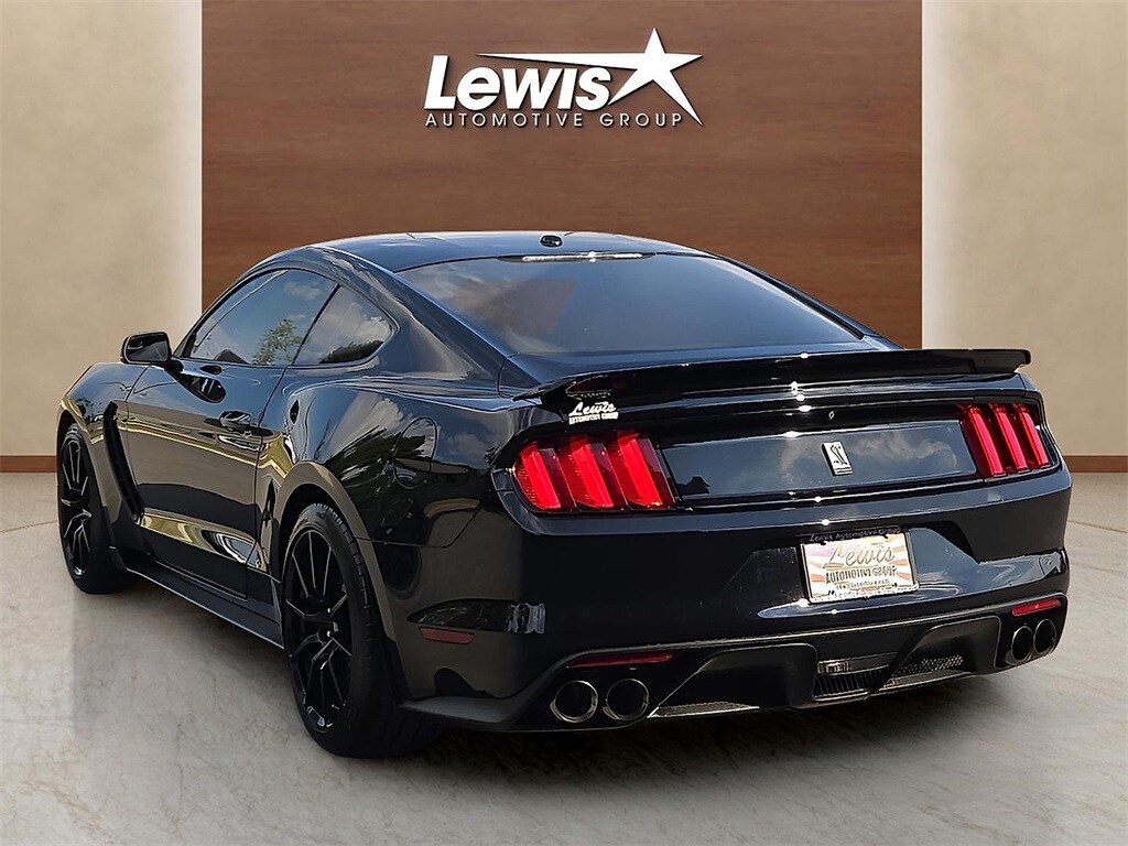 2018 Ford Mustang Shelby GT350 photo 3