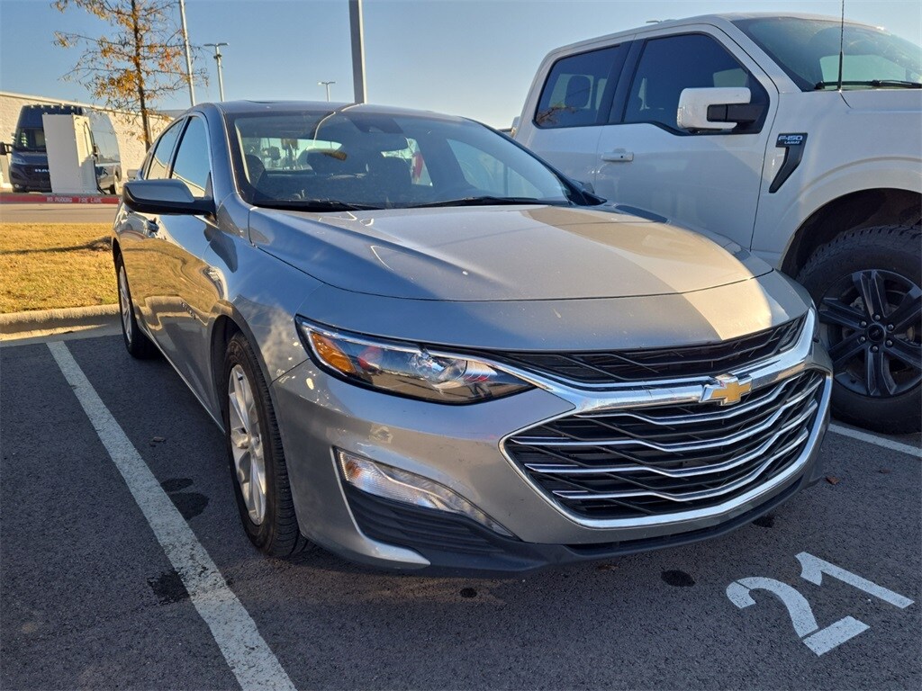 2024 Chevrolet Malibu 1LT photo 4