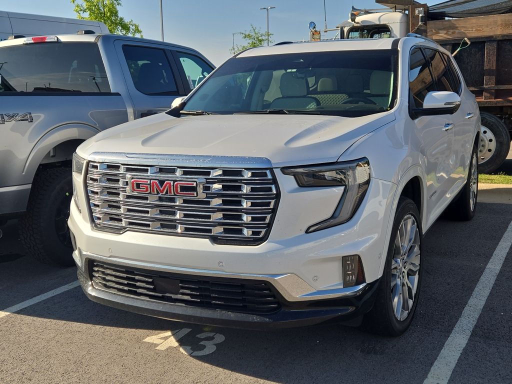 2024 GMC Acadia Denali FWD's photo