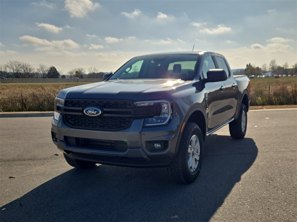 2025 Ford Ranger XL's photo