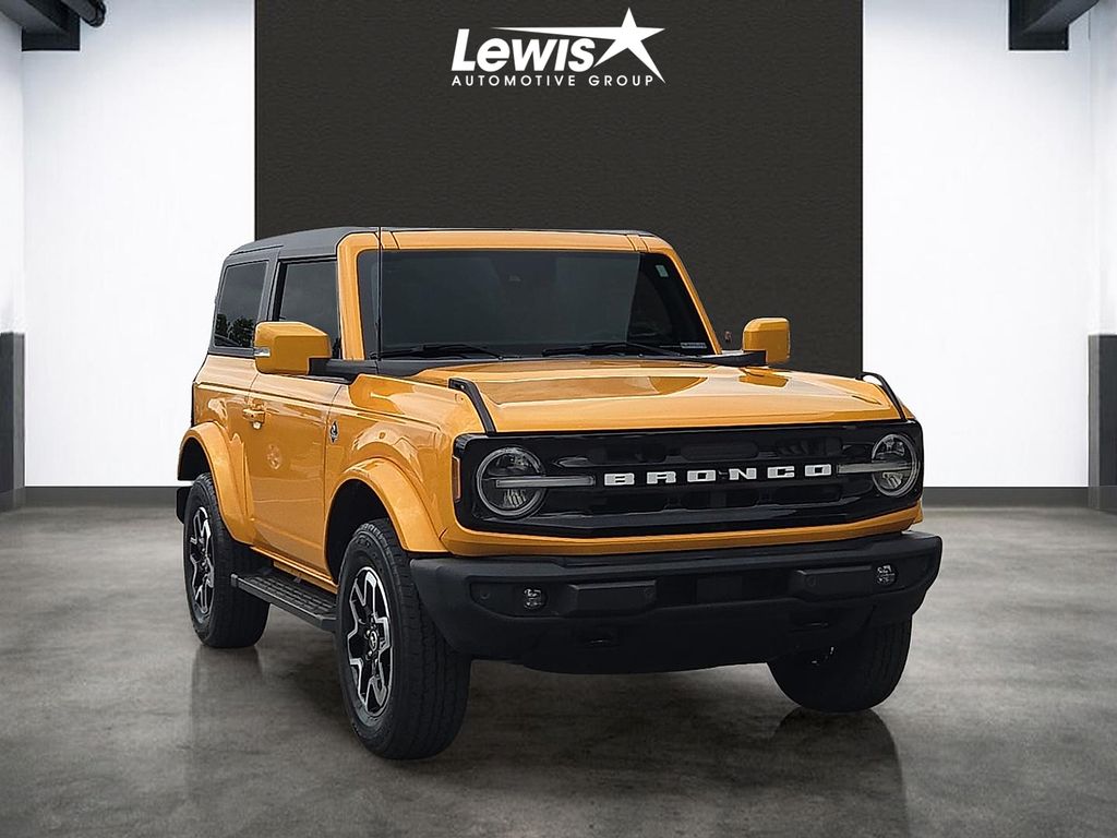 2022 Ford Bronco 2-Door Outer Banks - Photo 6