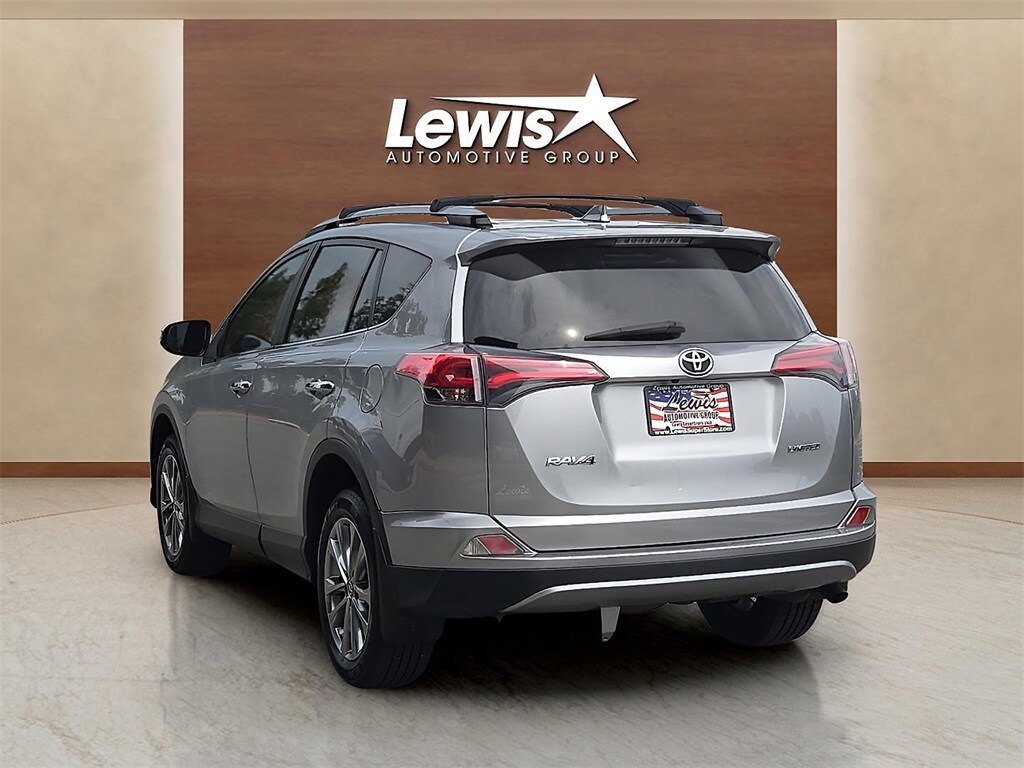 2018 Toyota RAV4 Limited photo 2