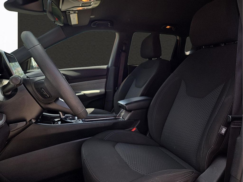 2025 Jeep Compass Sport - Photo 12