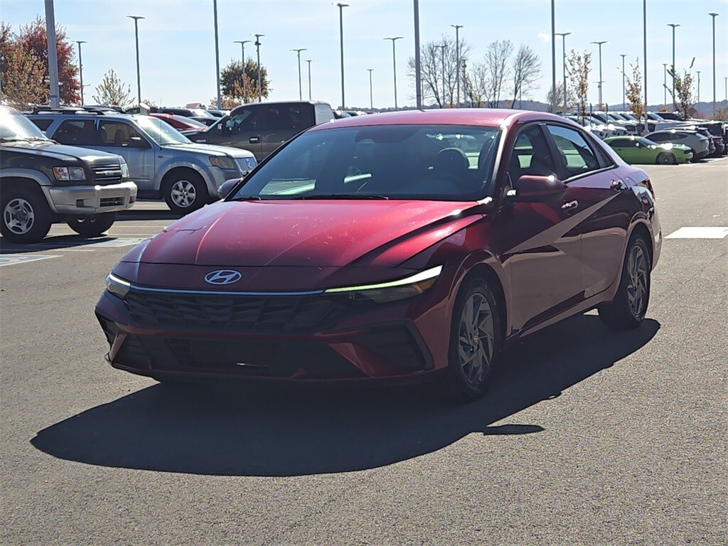 Used 2024 Hyundai Elantra SEL Sedan
