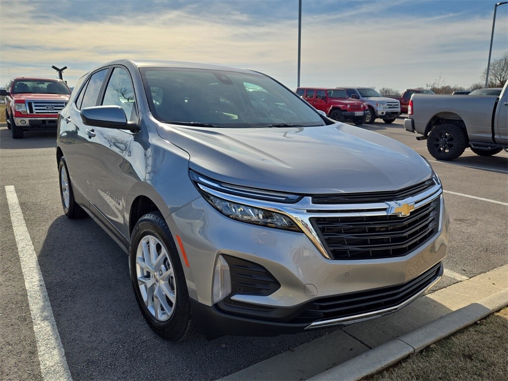 Used 2024 Chevrolet Equinox LT SUV