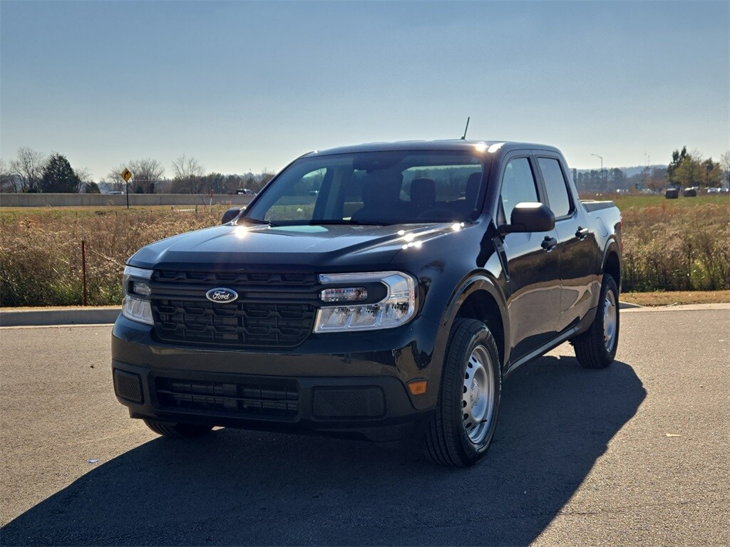 2024 Ford Maverick XL's photo