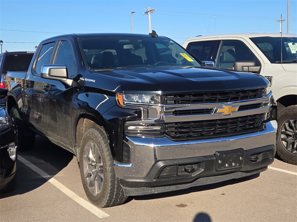 2021 Chevrolet Silverado 1500 LT photo 2
