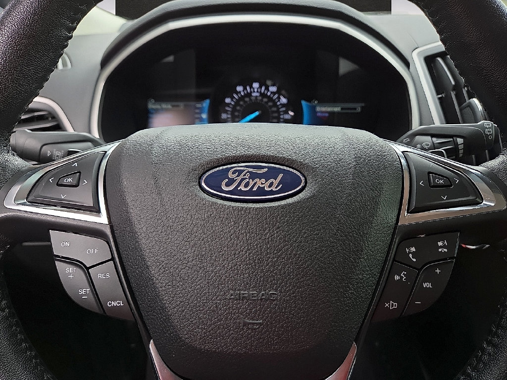 2021 Ford Edge SEL - Photo 18