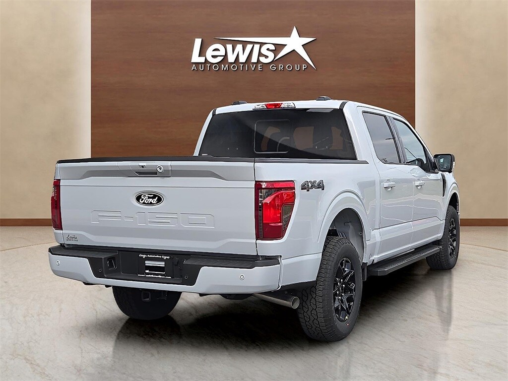 2025 Ford F-150 XLT photo 2