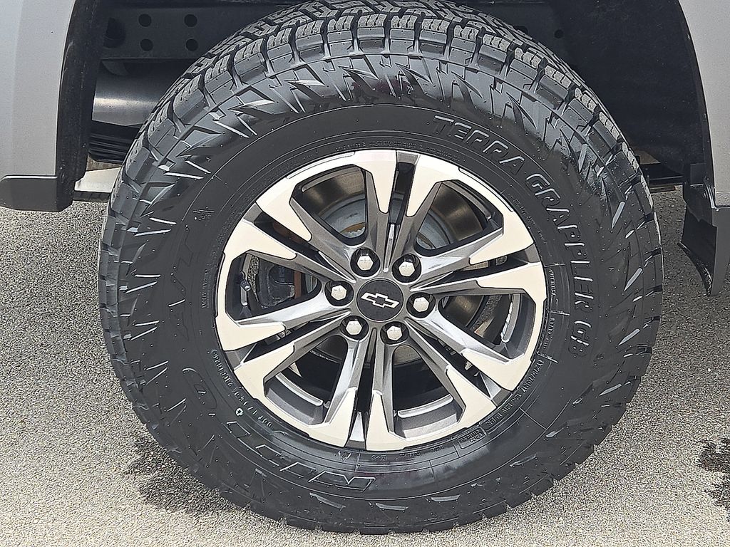 2021 Chevrolet Colorado Z71 - Photo 7