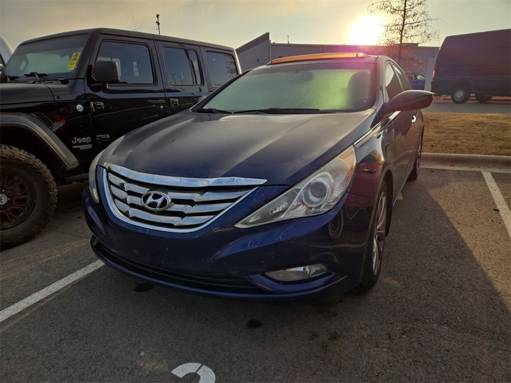 2012 Hyundai Sonata SE's photo