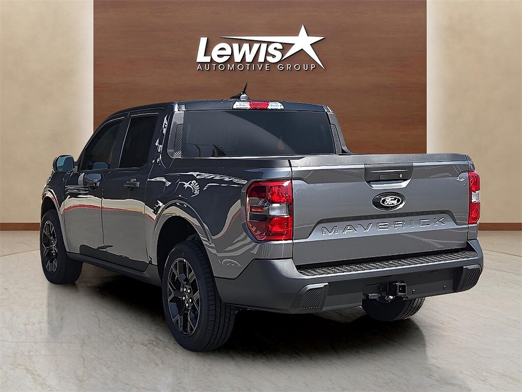 2025 Ford Maverick XLT photo 2