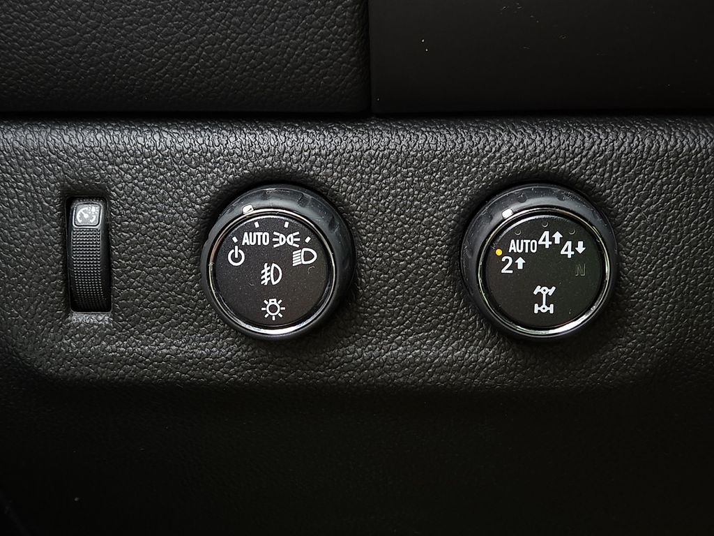 2017 Chevrolet Colorado LT - Photo 16