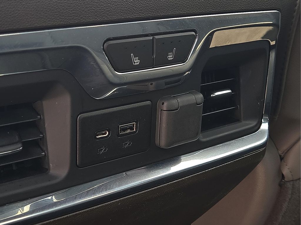 2020 GMC Sierra 1500 SLT - Photo 17