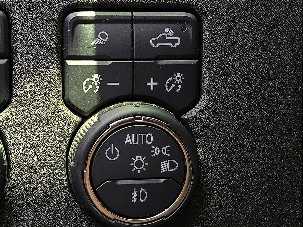 2024 Chevrolet Silverado 3500HD LTZ - Photo 16