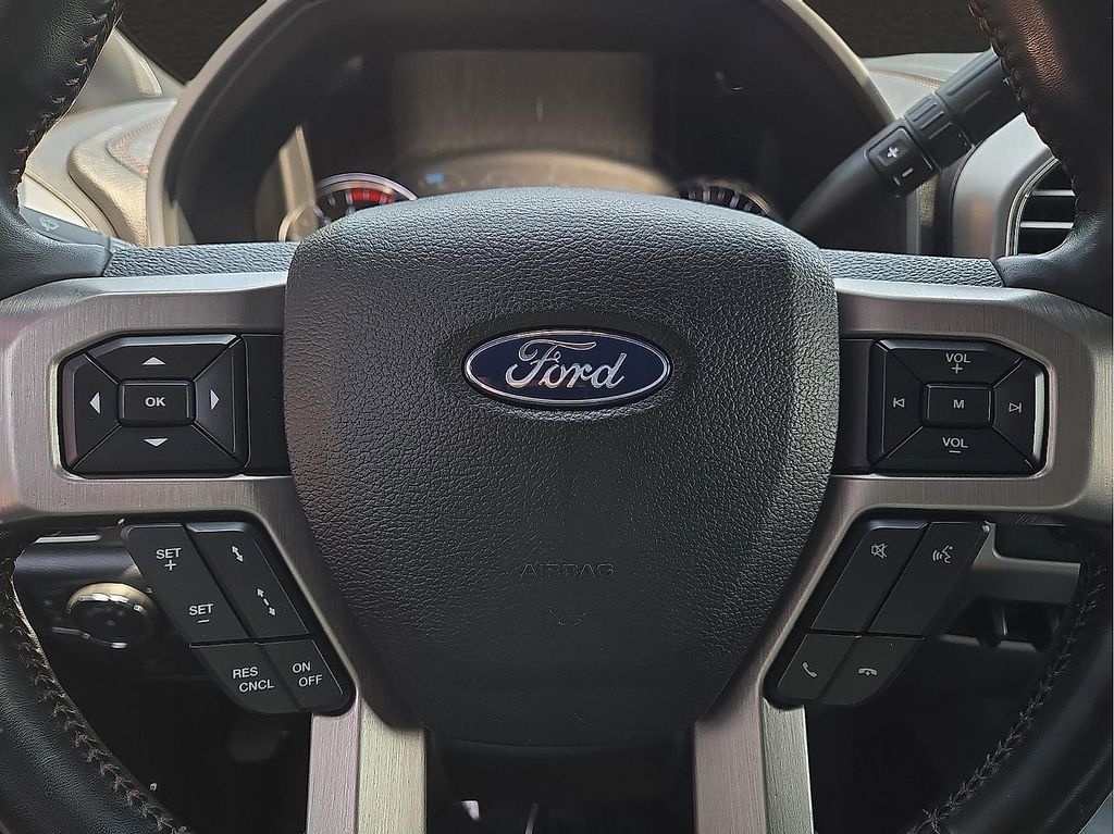 2019 Ford F-350 Super Duty Platinum - Photo 19