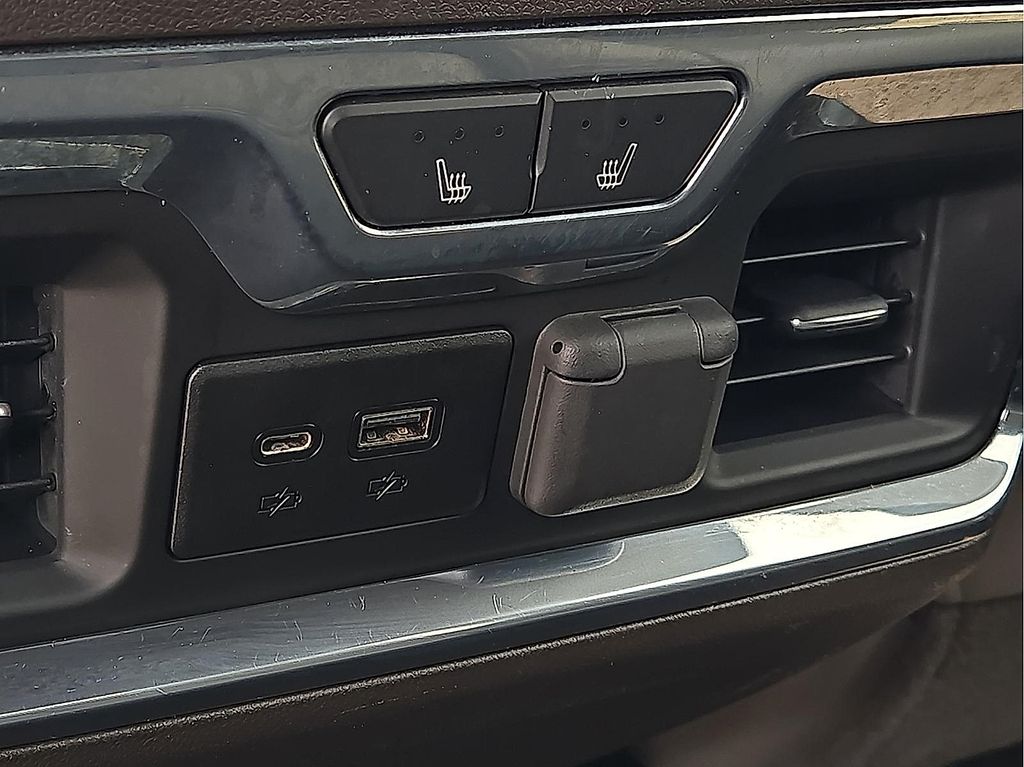 2020 GMC Sierra 1500 SLT - Photo 20