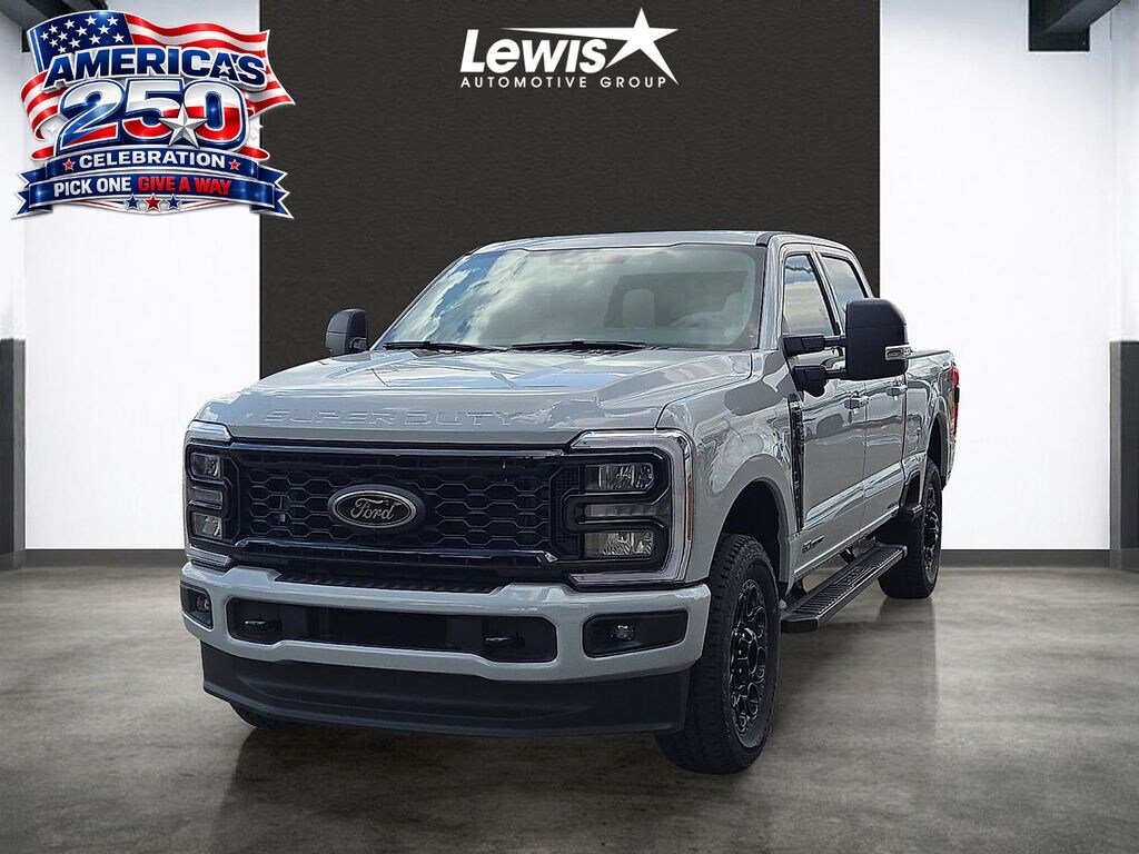 New 2026 Ford F-250SD XLT Truck Crew Cab