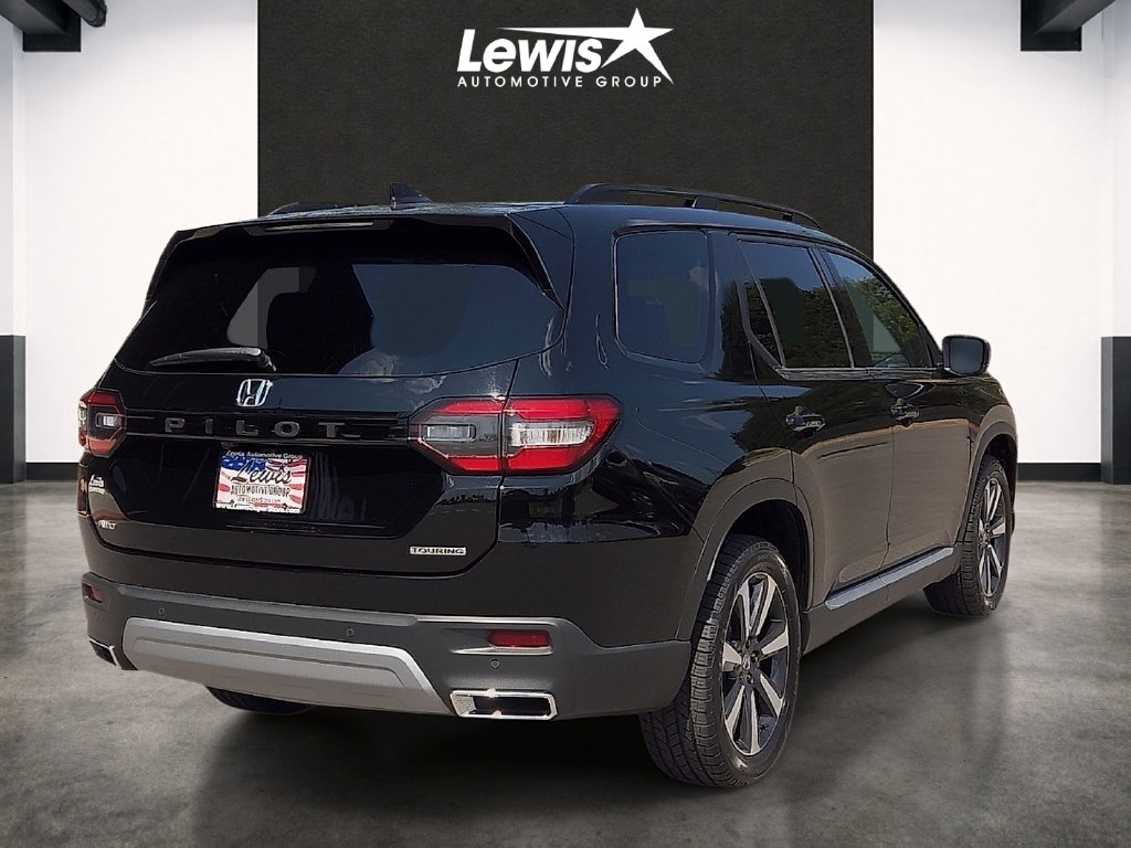 Used 2024 Honda Pilot Touring SUV