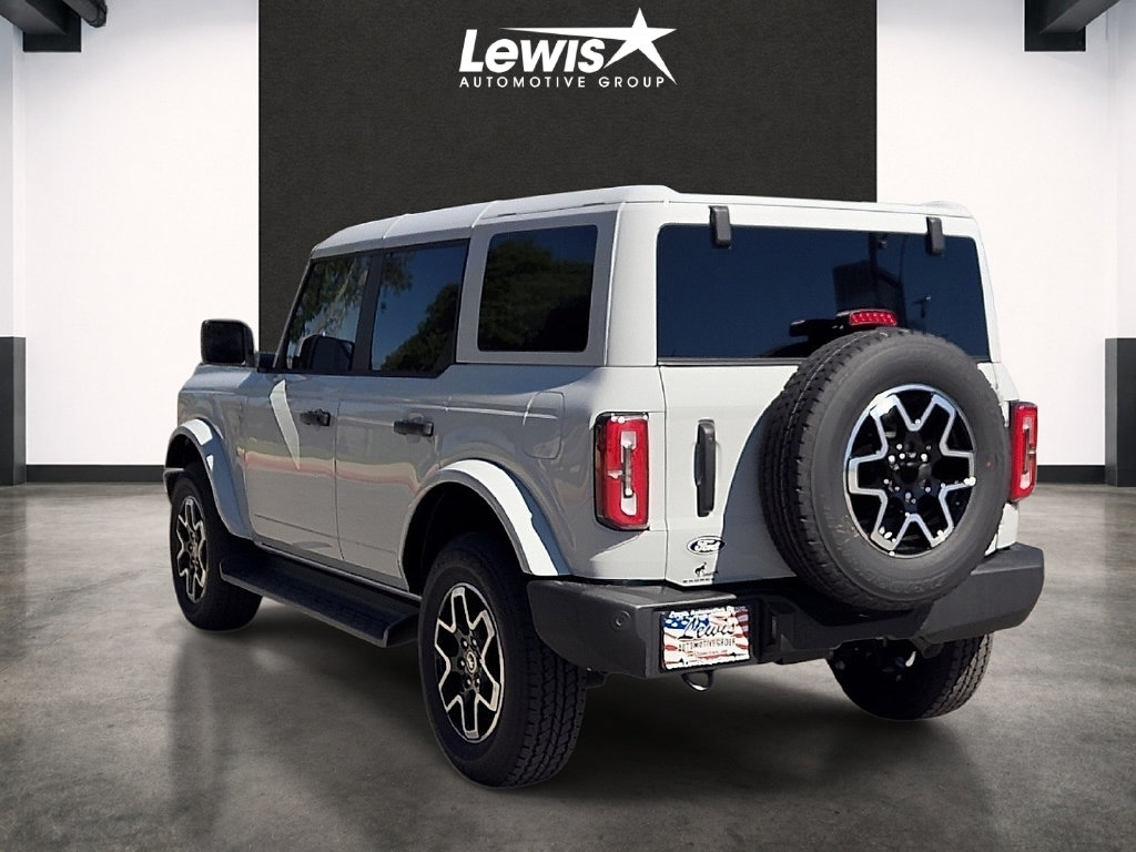 New 2026 Ford Bronco Outer Banks SUV