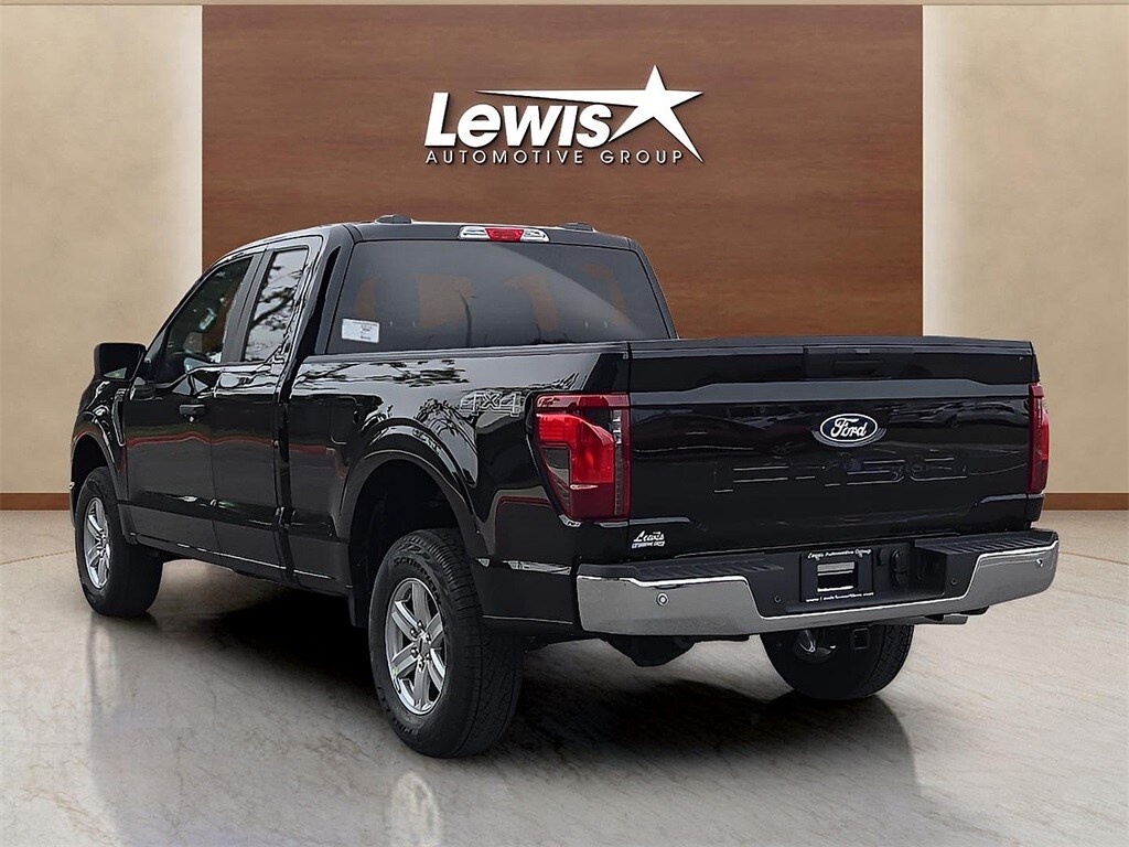 2025 Ford F-150 XL photo 4