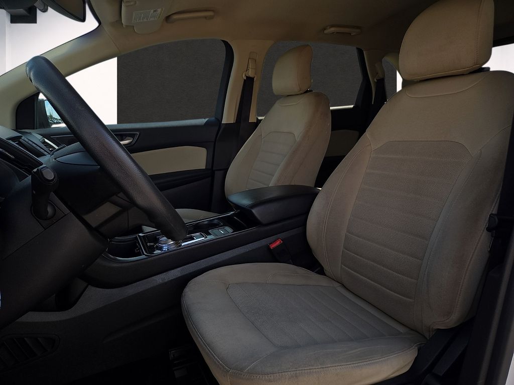 2019 Ford Edge SE - Photo 12