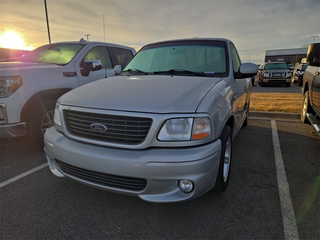 2004 Ford F-150 SVT's photo